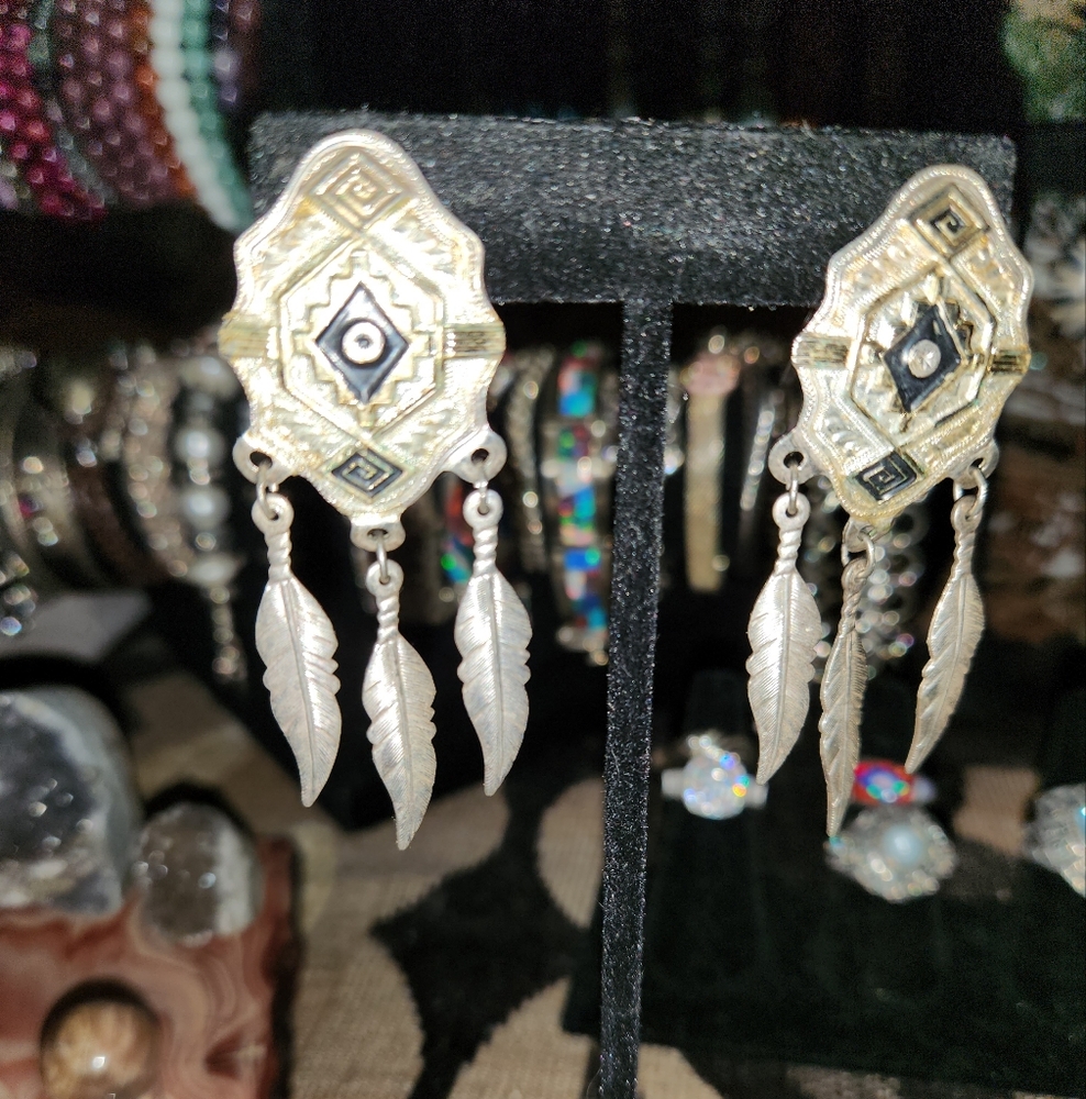 Women's 925 Southwestern Style Earrings with hanging Feathers